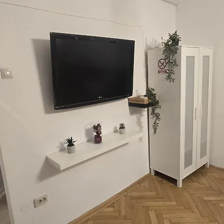Apartament New Experience In Old Town 232