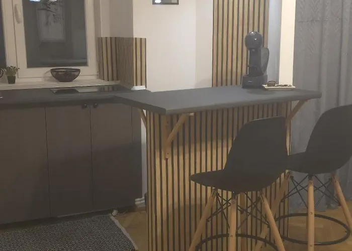 New Experience In Old Town 232 * 布加勒斯特